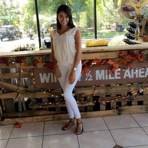 Meet your Posher, Dana